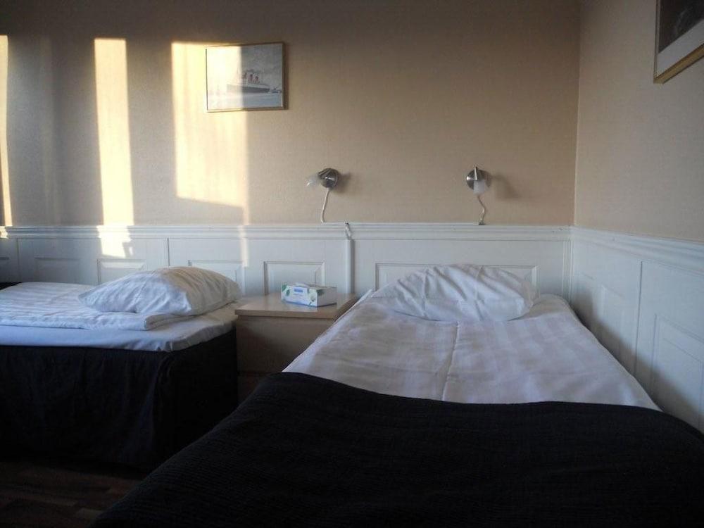 ชัวร์ โฮเต็ล บาย เบสต์ เวสเทิร์น วิลสตา สปอร์ตโฮเต็ล Hotel เอสคิสทูนา ภายนอก รูปภาพ